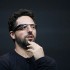 谷歌联合创始人谢尔盖·布林（Sergey Brin），在访谈节目中佩戴Google Glass的原型