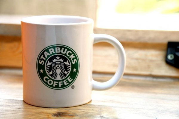 Starbucks_Coffee-650x433