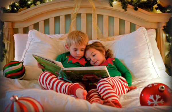 ideas-photography-kids-christmas-DIY-ideas-fotográficas-con-niños-en-navidad-bed