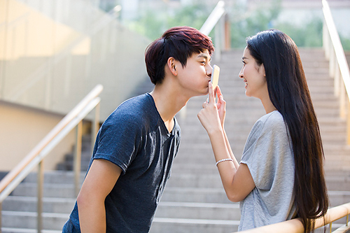 女人在什么时候不能碰男人?